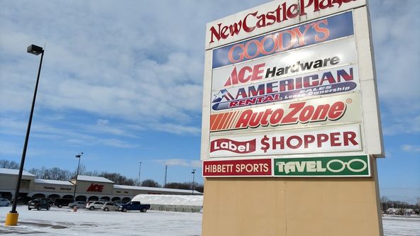 New Castle Plaza: 427-525 S Memorial Dr, New Castle, IN 47362
